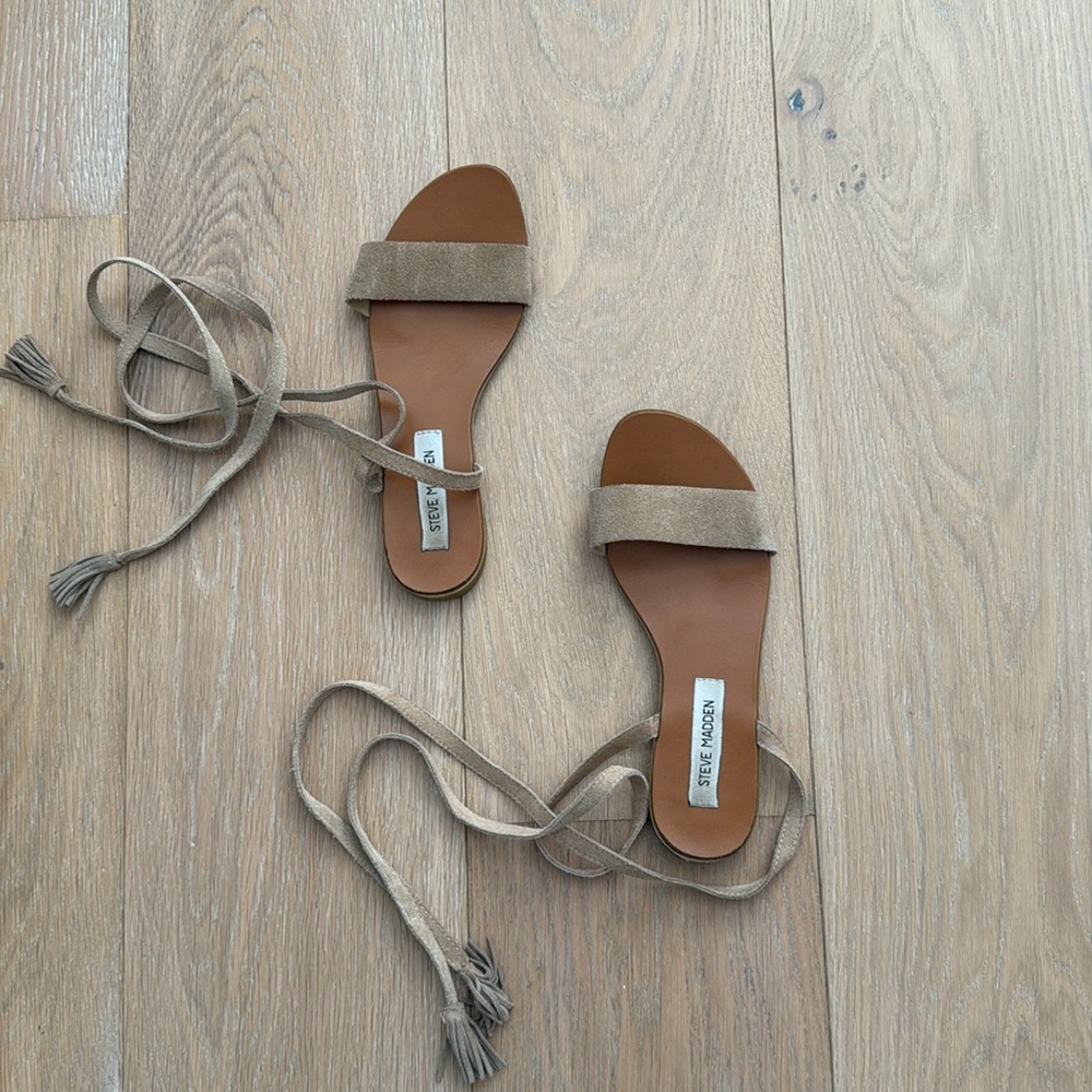 Steve Madden lace up sandals size 8